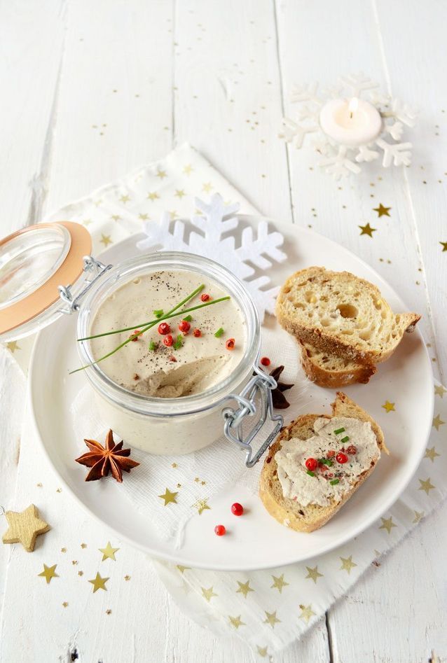 Terrine de Noël vegan champignons et tofu fumé ...