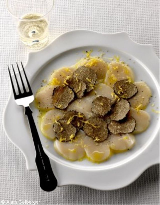 La coquille Saint Jacques carpaccio de saint jacques a la truffe Menu