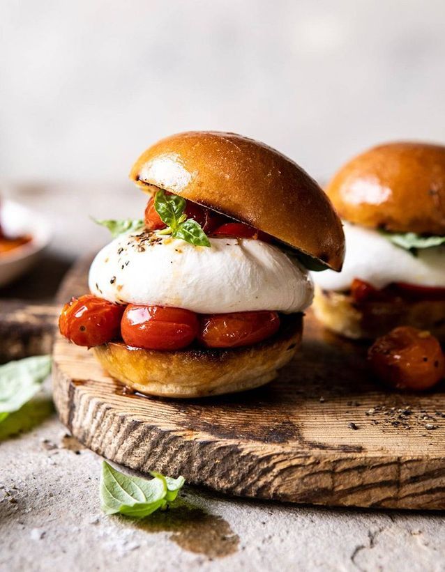 Burger burrata caprese