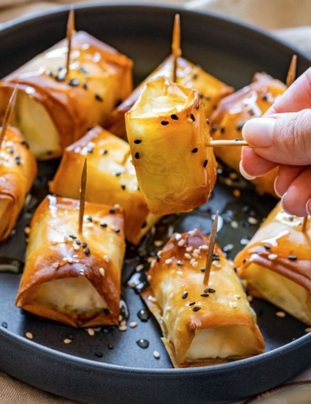 Chaussons de feta au miel