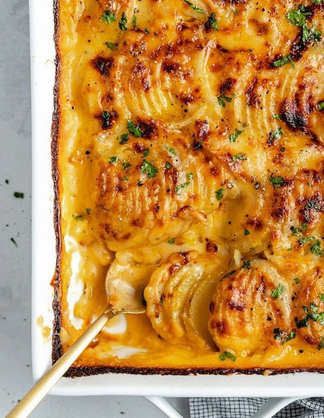 Gratin de pommes de terre au cheddar