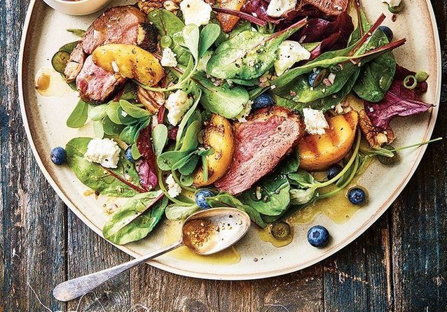 27 salades sucrées-salées à savourer tout l’été