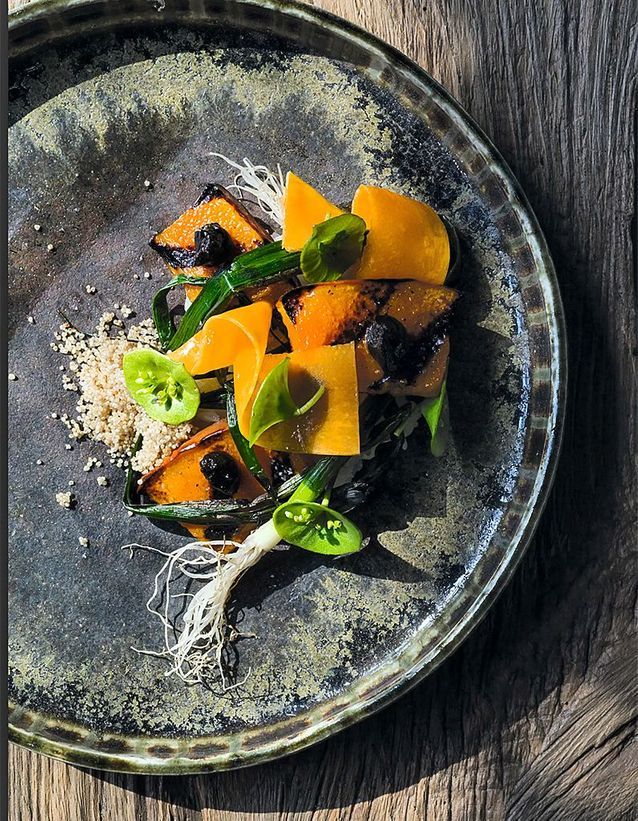 Courge kabocha, mini-poireaux et ail noir