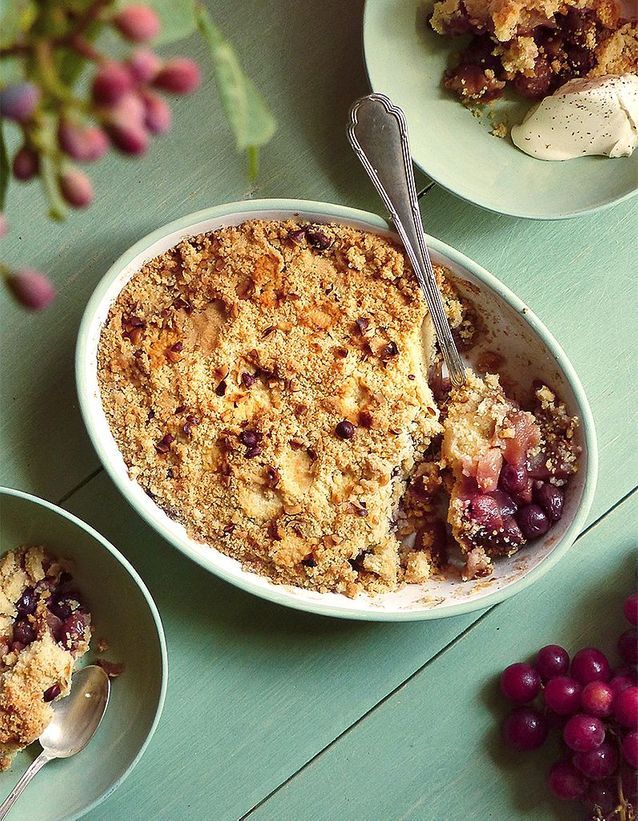 Crumble aux raisins et aux pommes