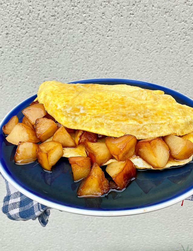 Omelette aux pommes et au rhum de Néné Simone