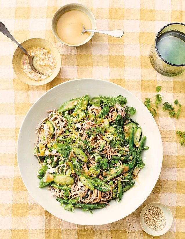 Salade de soba et légumes marinés