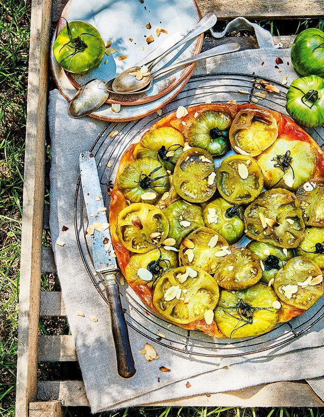 Tarte tatin sucrée de tomates vertes