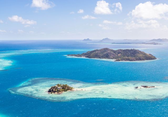 Les îles Fidji vues d’en haut. - Iles Fidji : les 10 spots à ne pas ...