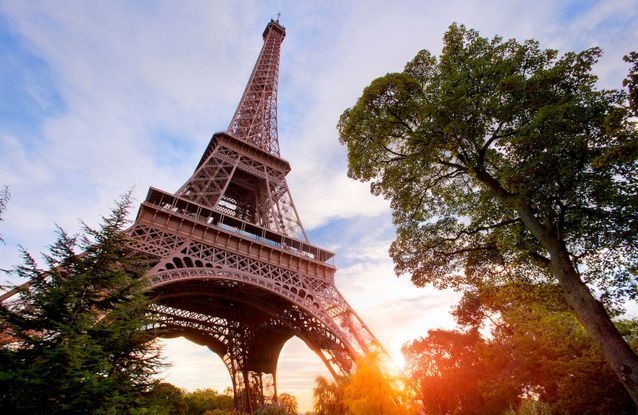 1. La tour Eiffel, Paris