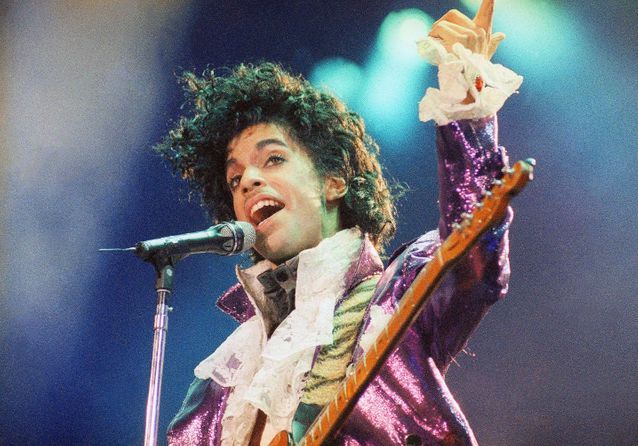 Destin brisé : Prince, l'éternel dandy de la pop - Elle