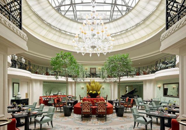 Le tea time du Shangri-La Hotel, à Paris