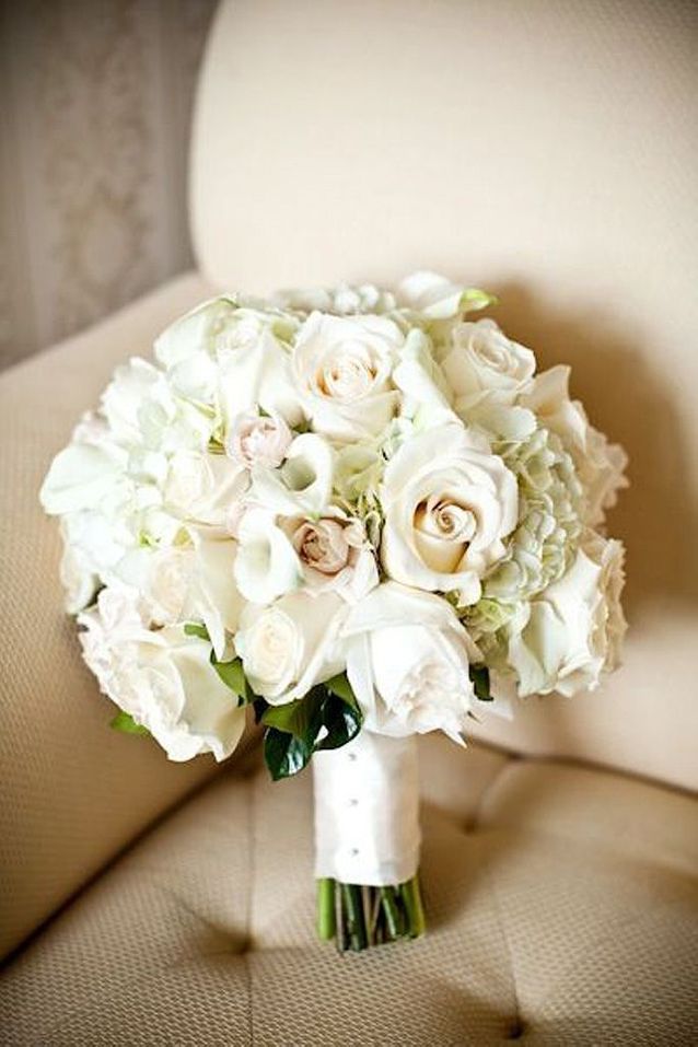 Bouquet de fleurs blanches rond - 25 bouquets de fleurs blanches pour  toutes les occasions - Elle