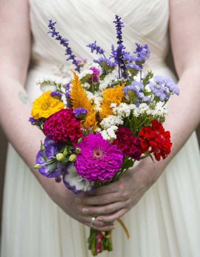Bouquet de mariee multicolore 20 beaux bouquets de mariee pour egayer votre robe Elle