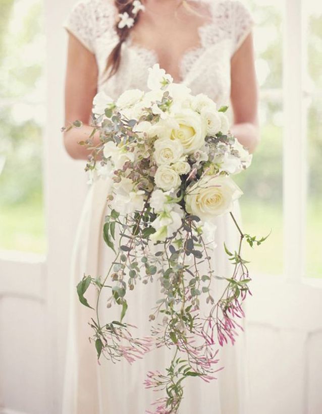 Bouquet de mariée tombant - 20 beaux bouquets de mariée pour égayer votre  robe - Elle