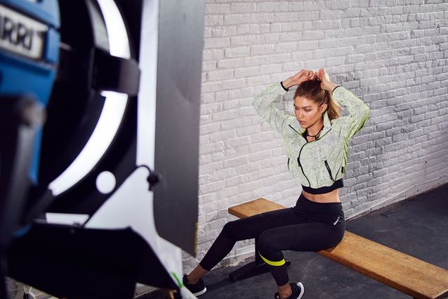 Survetement reebok gigi hadid online