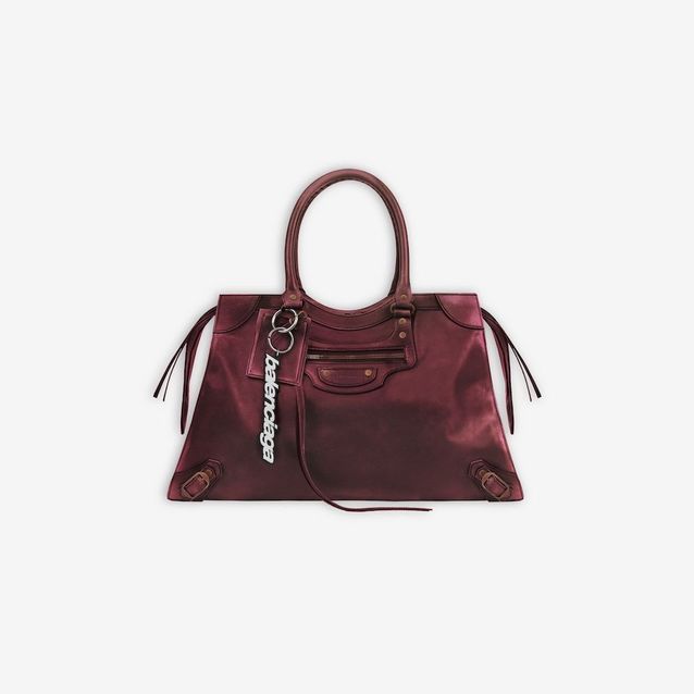 Tendance mode printemps : le sac oversized s'impose Sac Balenciaga - Tendance mode printemps : le sac oversized s'impose