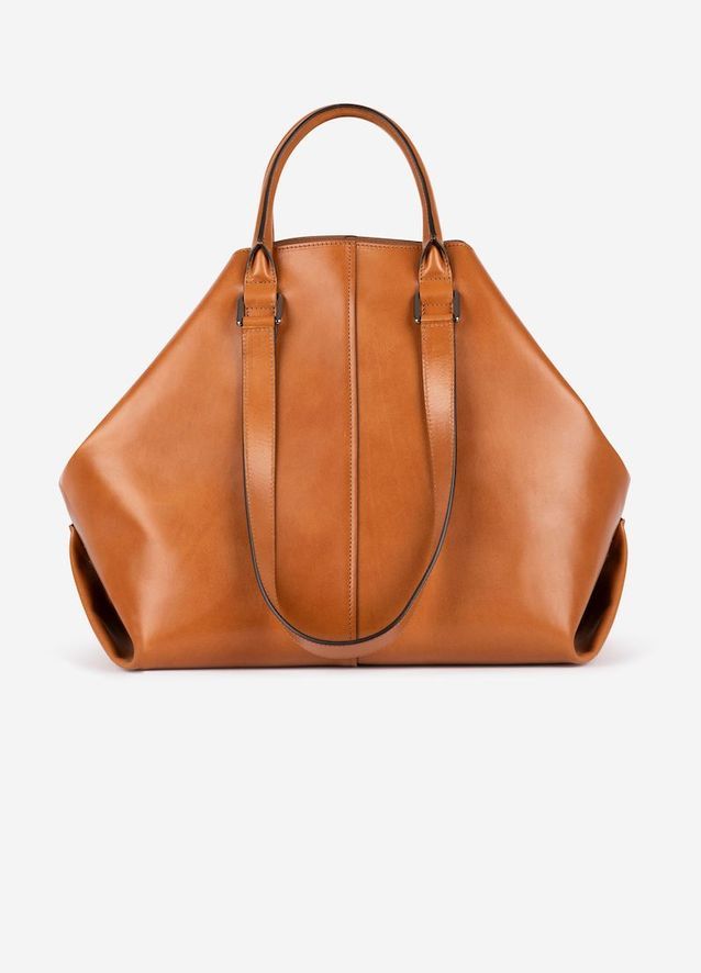 Tendance mode printemps : le sac oversized s'impose Sac Barbara Bui - Tendance mode printemps : le sac oversized s'impose