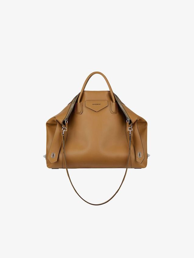 Tendance mode printemps : le sac oversized s'impose Sac Givenchy - Tendance mode printemps : le sac oversized s'impose