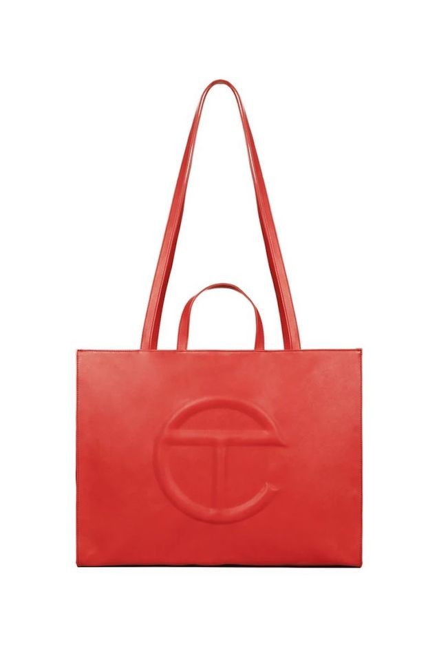 Tendance mode printemps : le sac oversized s'impose Sac Telfar - Tendance mode printemps : le sac oversized s'impose
