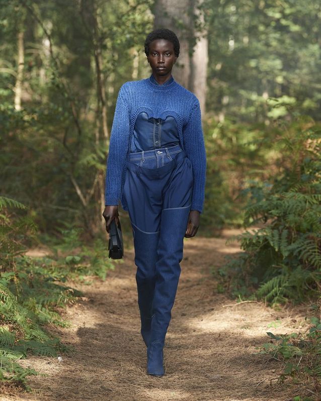 Les 20 tendances qui vont faire le printemps-été Tendance du printemps ete 2021 le total look denim - Les 20 tendances qui vont faire le printemps-été