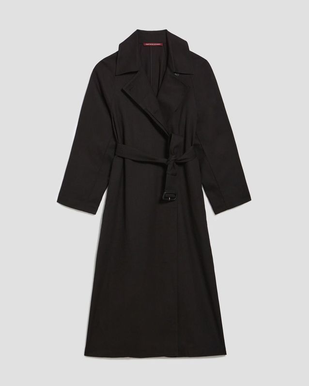 Trench noir et fluide du Comptoir des Cotonniers 20 trenchs pour adopter le must have de la saison Elle
