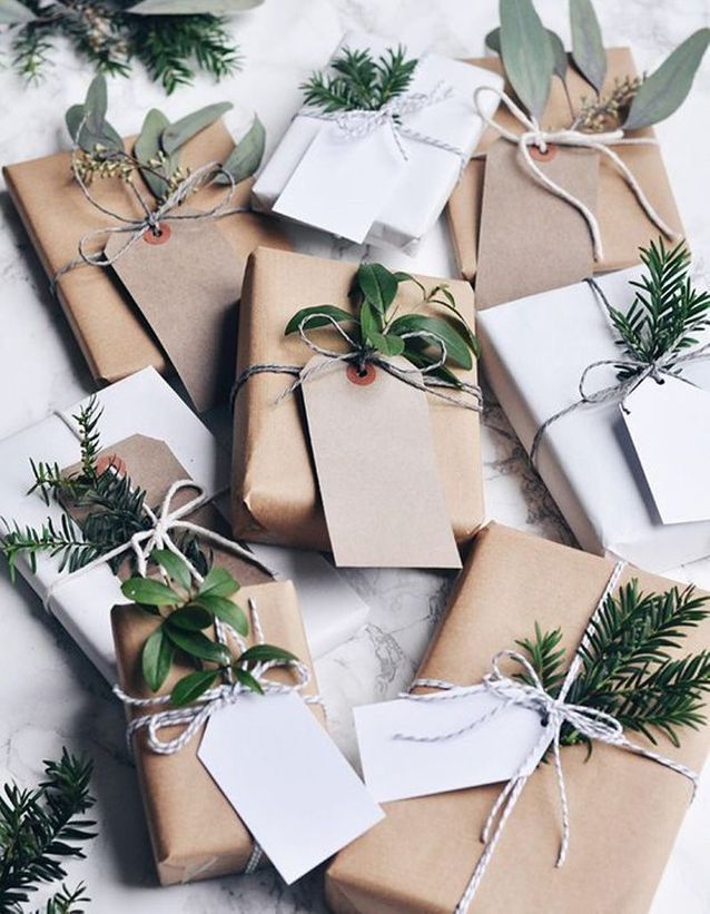 Emballer ses cadeaux de Noël avec du papier de soie