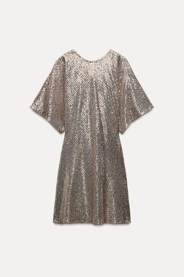 Robe en dentelle : difficile à porter, elle est pourtant la plus