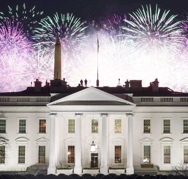 La Maison Blanche illuminée par le feu d'artifice