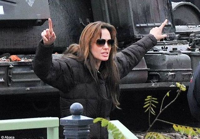 Angelina Jolie : les images du tournage de son film