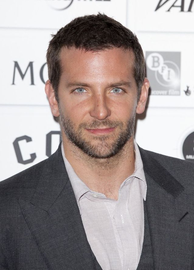 Bradley Cooper in Louis Vuitton - Historytalks Place - 8