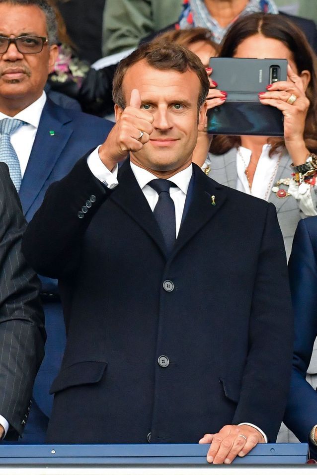 France - Corée du Sud : Emmanuel Macron, fou de joie lors ...