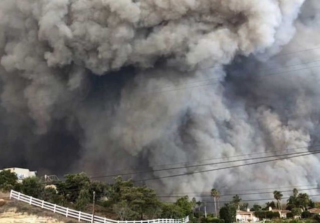 Incendie en Californie : Miley Cyrus et Kim Basinger dévoilent les photos leurs maisons en cendre