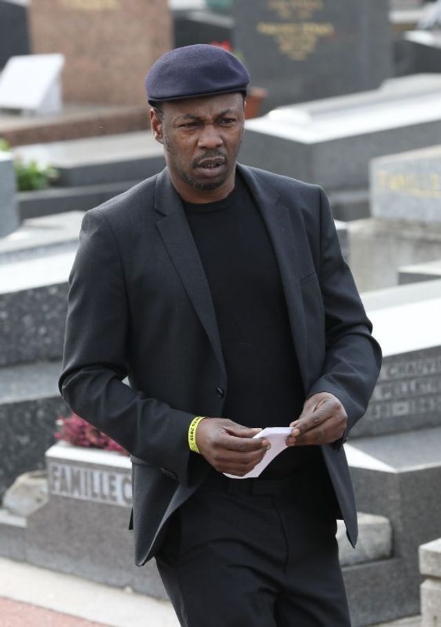 MC Solaar - Jean-Jacques Goldman et la troupe des Enfoirés venus rendre un dernier hommage à ...