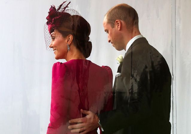 Kate Middleton : main sur la cuisse du prince William, un couple très tactile au mariage de la princesse Eugenie