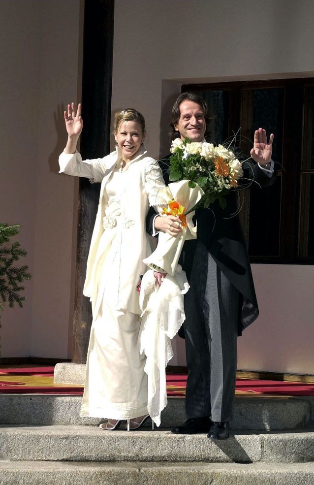 Mariage en 2002 de la princesse Kalina avec l'explorateur Kitín Muñoz 
