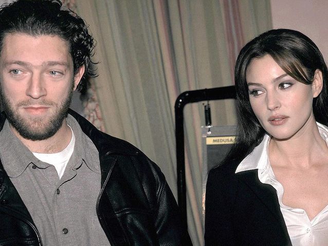 Premier Tapis Rouge Pour Le Couple Bellucci Cassel En 1997 Un Couple De Cinema Est Ne Monica Bellucci Et Vincent Cassel Le Couple Glamour N Est Plus Elle