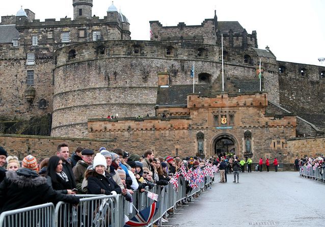 Devant le château d'Edinbourg