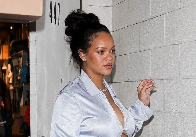 Rihanna dévoile un nouveau look de grossesse lors d'une sortie au restaurant