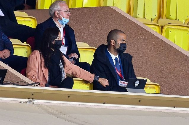 Tony Parker et Alizé Lim au stade Louis II, à Monaco