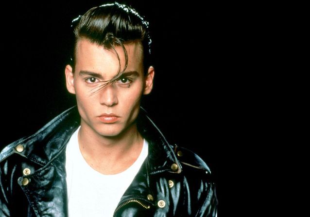 Johnny Depp : ses 30 excentricités capillaires !
