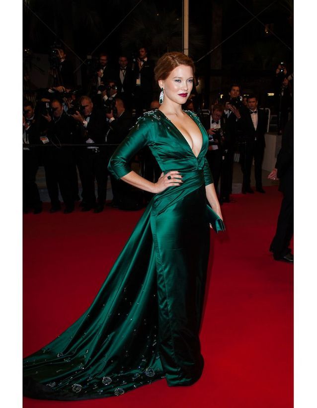 Sa robe Prada à Cannes