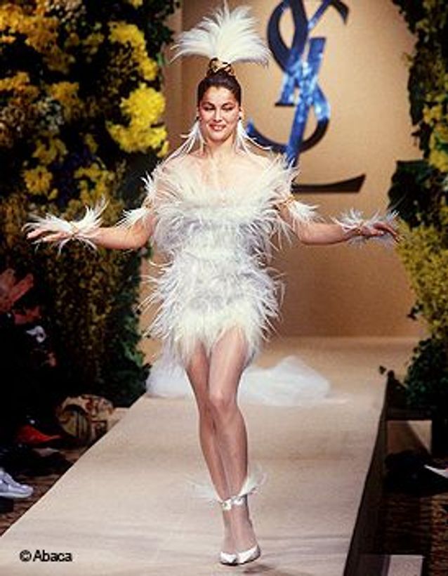 La robe  de  mari e  R trospective Yves  Saint  Laurent  Elle