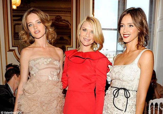 Claire Danes, Elisabeth Hurley et Jessica Alba au défilé Valentino