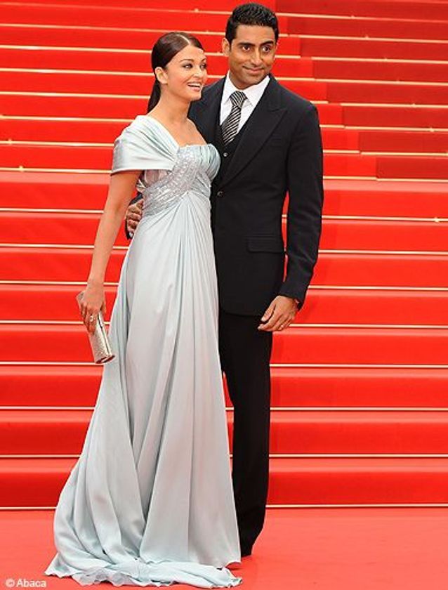 Aishwarya Rai et son mari Abhishek Bachchan Montée des marches, 14 mai 2009. Elle