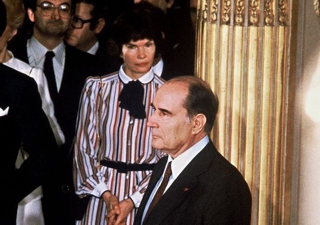 Double vie de Mitterrand, liaisons de Chirac... les amours des Présidents de la Ve République