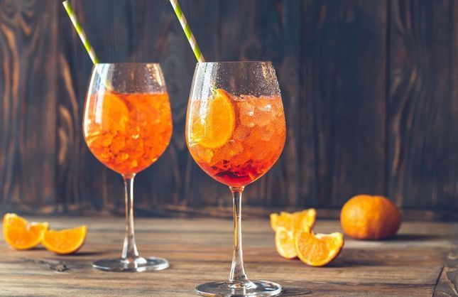 Connaissez-vous toutes les variantes italiennes de l'Aperol Spritz ?