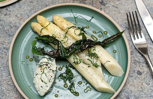 Comment choisir et cuisiner des asperges blanches ?