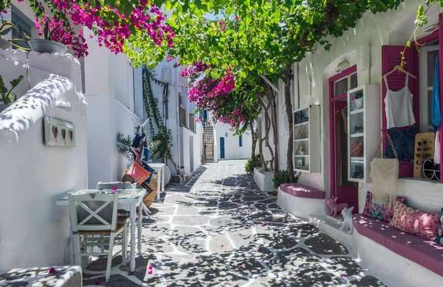 Paros en Grèce : où manger, dormir, faire la fête... les meilleures adresses de locaux
