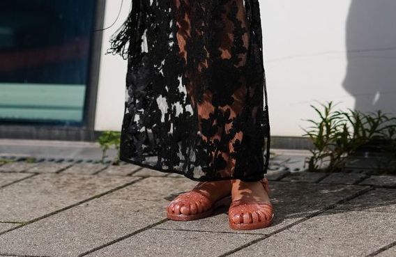 Les jelly shoes peuvent-elles encore se réinventer ?