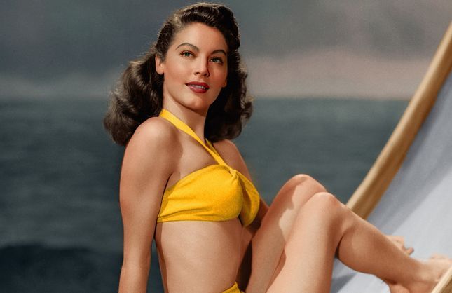 Pour ou contre : le bas de maillot taille haute ?